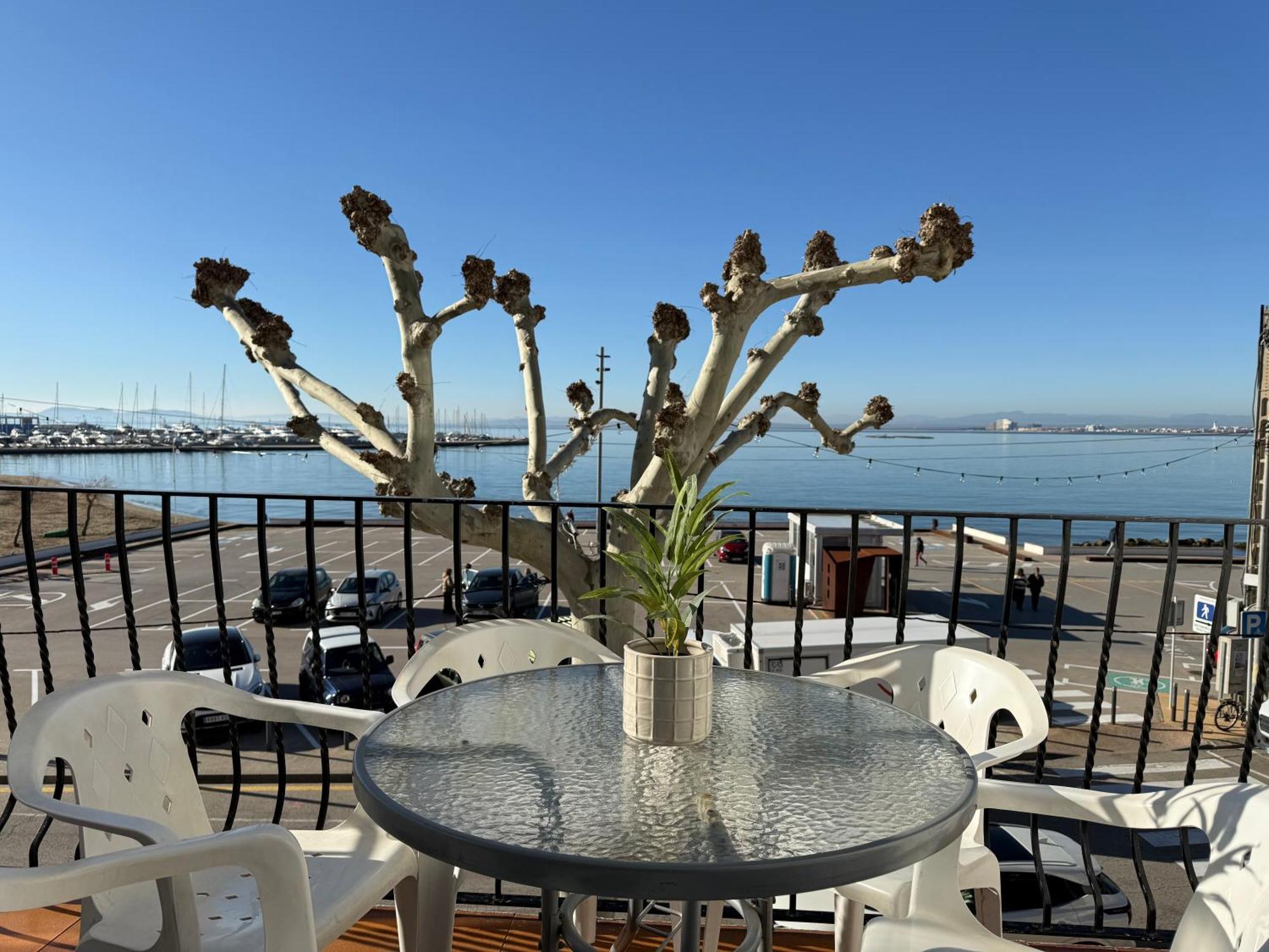 Agi Macia Centro Apartment Roses Exterior photo